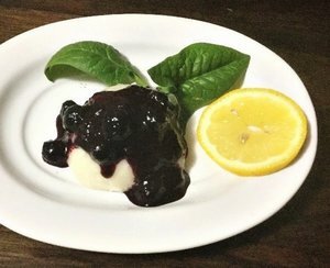 Coconut Pudding and Blueberry Topping